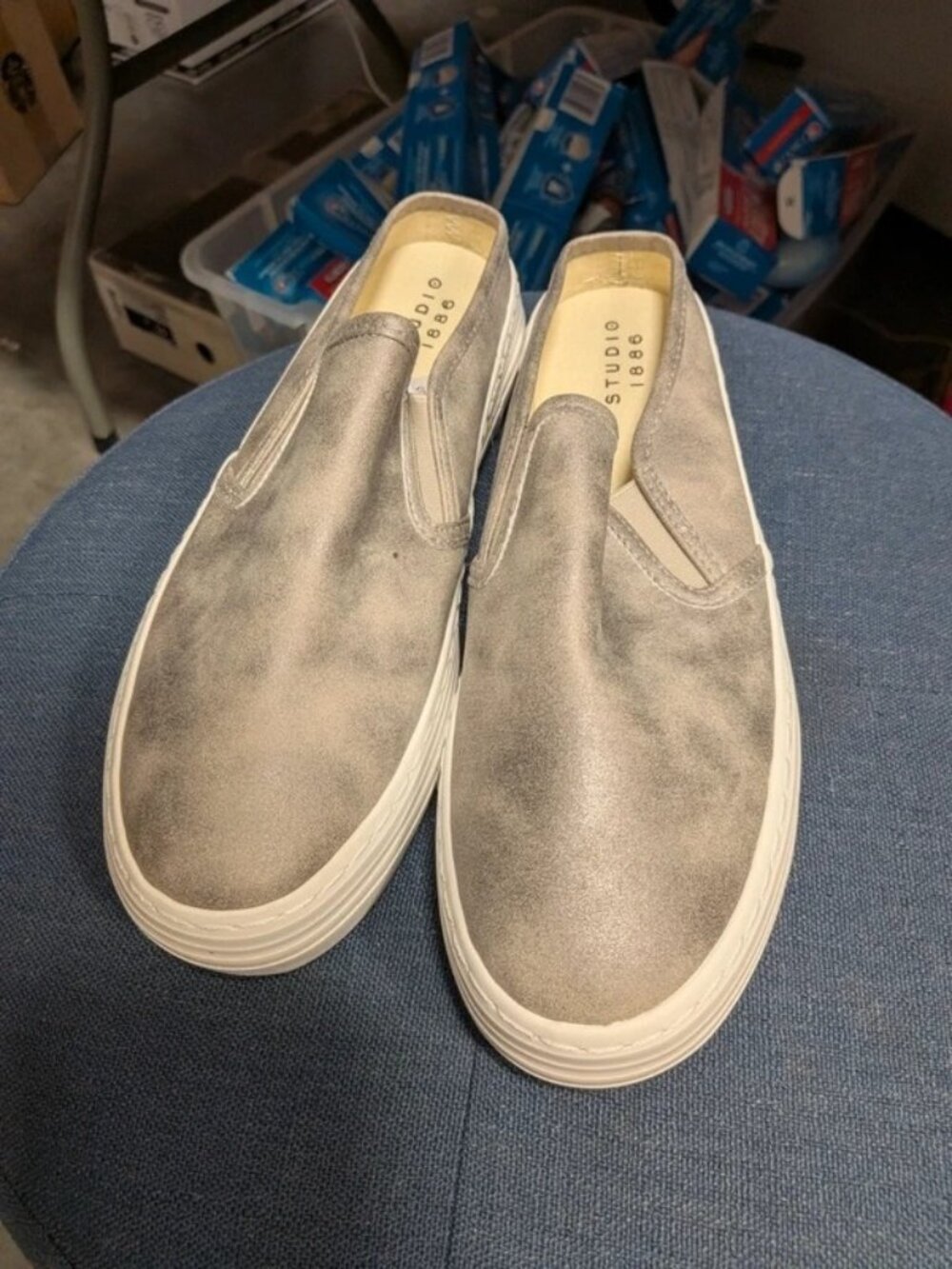 Studio 1886 Womens Metallic Taupe Slip-On Sneakers Size 8